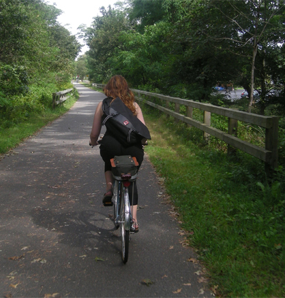 best way to carry laptop on bike