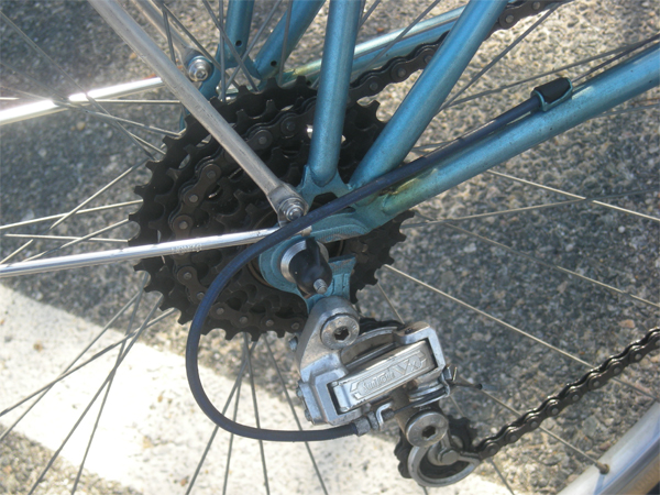 adjusting bike rear derailleur